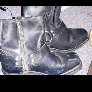 Women's boots